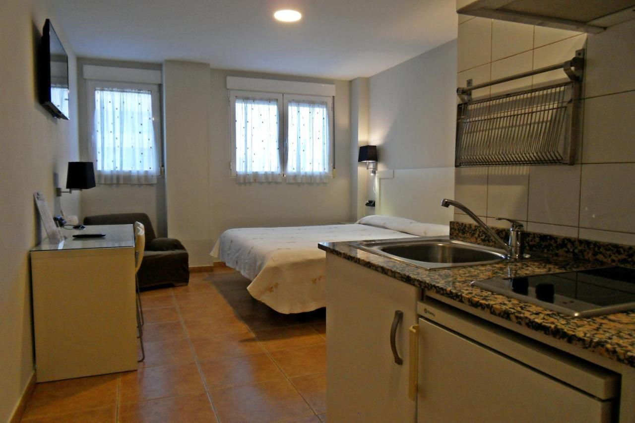 Hostal El Estudio Almansa Εξωτερικό φωτογραφία